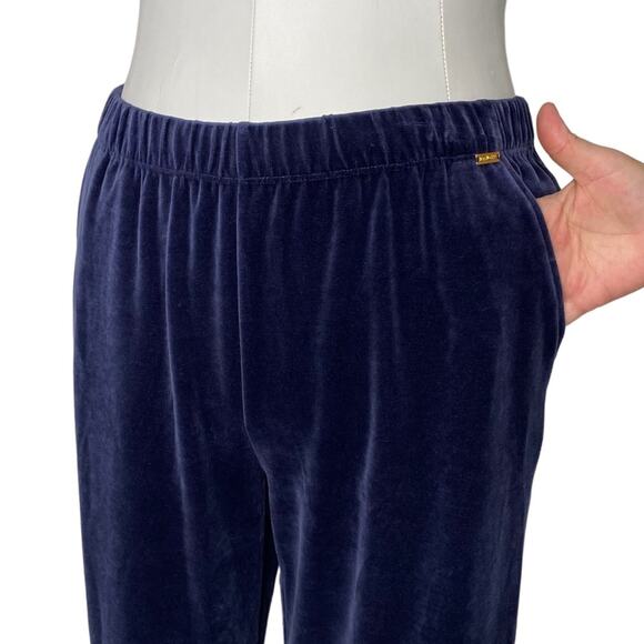 St. John Spa Blue Velvet Sweatpants - Picture 7 of 13